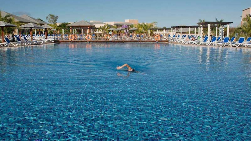 Pool Hotel Playa Paraso ()